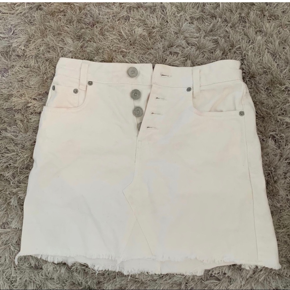 BDG Rider Denim Button Fly Mini Skirt (XS) (White) - Picture 3 of 4